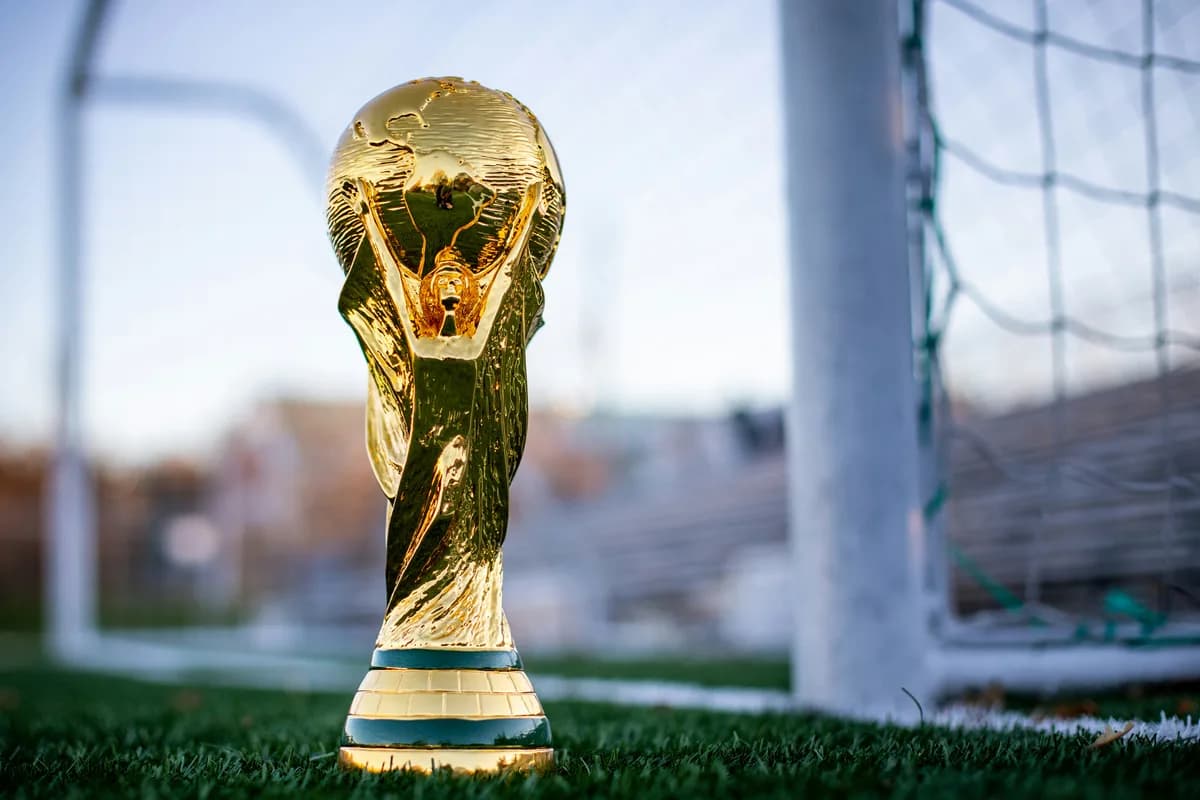 من يرفع كأس العالم 2026؟ إسبانيا وفرنسا في الصدارة والمرشّحون للكرة الذهبية
